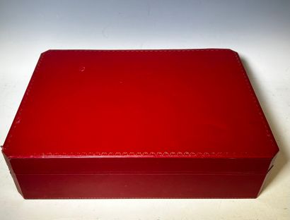 CARTIER. 
Large perfume box. 
15 x 60 x 45...
