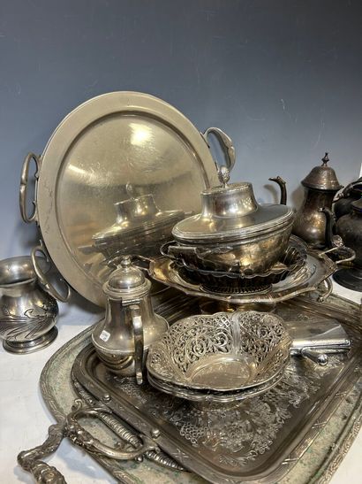 Important lot of silver plated metal including...
