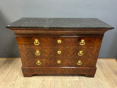 Mahogany and veneered chest of drawers with...