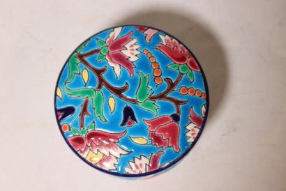 LONGWY. 
Round earthenware bonbonnière with...
