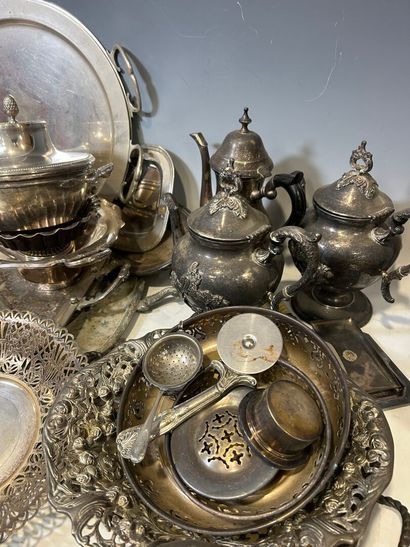 Important lot of silver plated metal including...