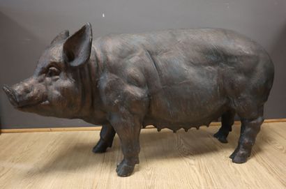 Groupe en fonte d'aluminium figurant un cochon...
