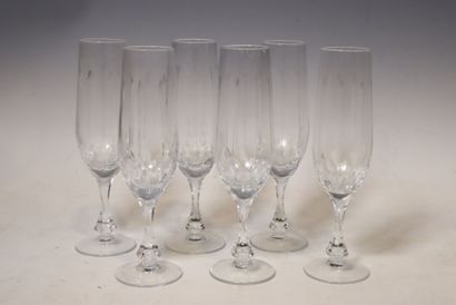 Set of 12 Lorraine crystal glasses, 2 different...