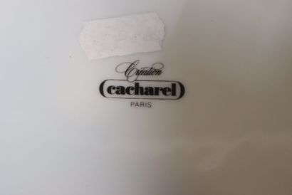 CACHAREL. 
White porcelain ashtray decorated...