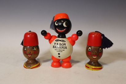 BANANIA 
Set including two painted wooden...