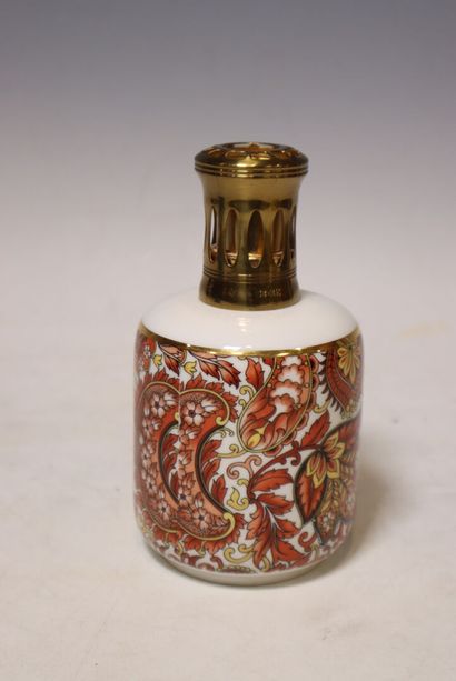 Shepherd lamp in porcelain KP Pillvuyt. 
Height:...