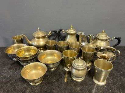 Important set of gilded metal pieces including...