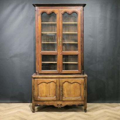 Buffet deux corps en bois naturel, ouvrant...