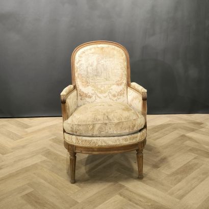 Bergère en bois naturel, garniture de tissus,...