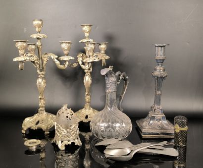 Lot: carafe en verre et métal argenté (25...