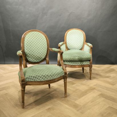 Bergère et fauteuil médaillon cabriolet en...