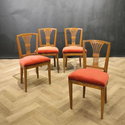 Suite de 4 chaises en bois naturel, garniture...