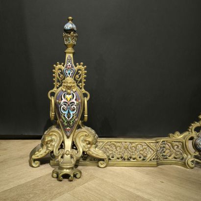 Barre de cheminée en métal et émaillé, à...
