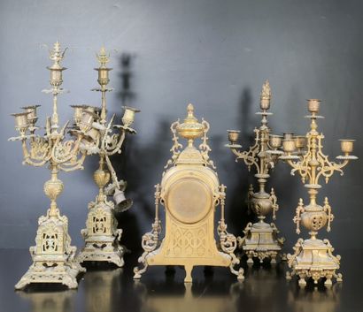 Garniture de cheminée en bronze doré, comprenant...