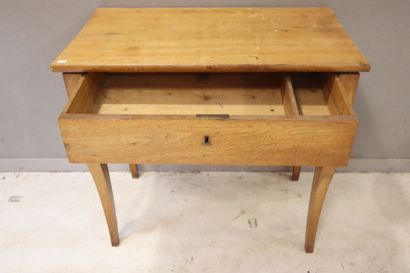Petite à écrire formant console, en bois...