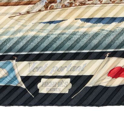 HERMES. Pleated silk square, 