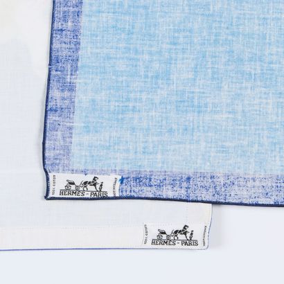 HERMES. Set of 2 printed cotton placemats...