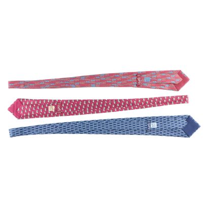 HERMES. 3 silk ties: interlacing and rope...