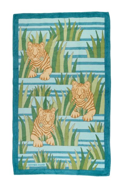HERMES. Cotton bath towel with tiger design....