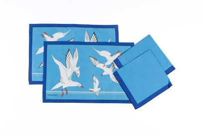 HERMES. Set of 2 printed cotton placemats...