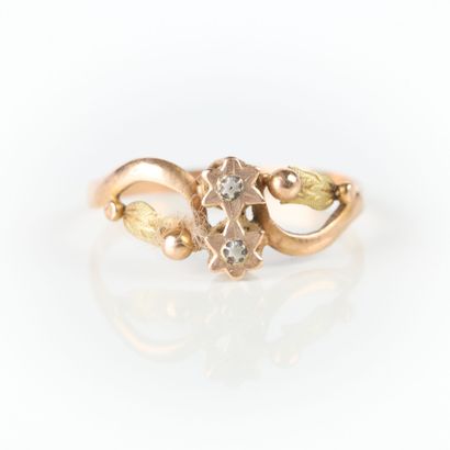 Gold toi et moi ring with floret design....