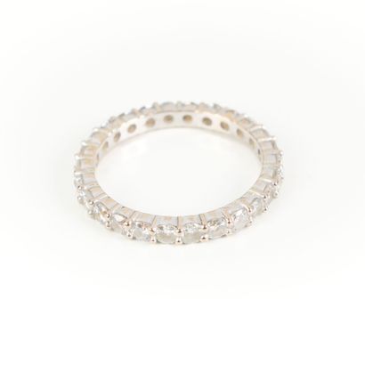 Full-turn wedding band in white gold (750‰),...