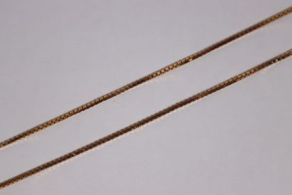 Venetian link chain in yellow gold.
Length:...