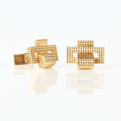 Pair of gold cufflinks, diamond-point geometric...