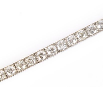 River bracelet in white gold and platinum...
