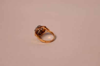 Yellow gold ring with radiating decoration,...