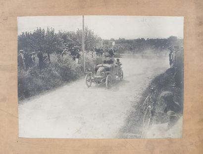 Automobile. Lot of 7 vintage photographs,...