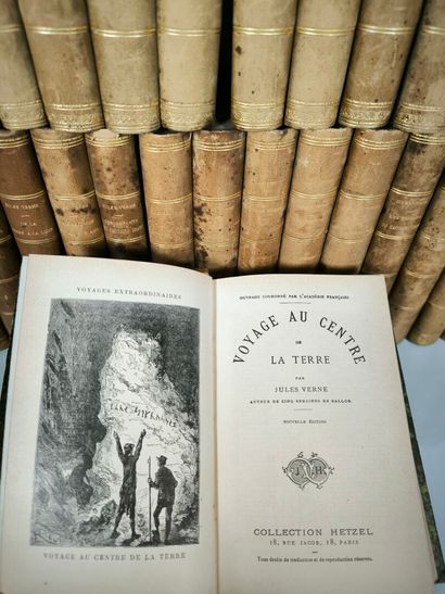 Jules VERNE. Les voyages extraordinaires,...