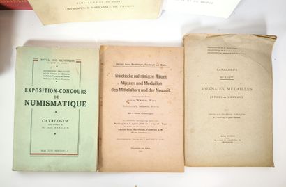 NUMISMATICS. Set of books and sales catalogs:...