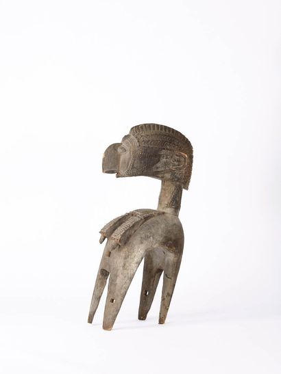 BAGA, Guinée.
Bois dur, patine d'ancienneté,...