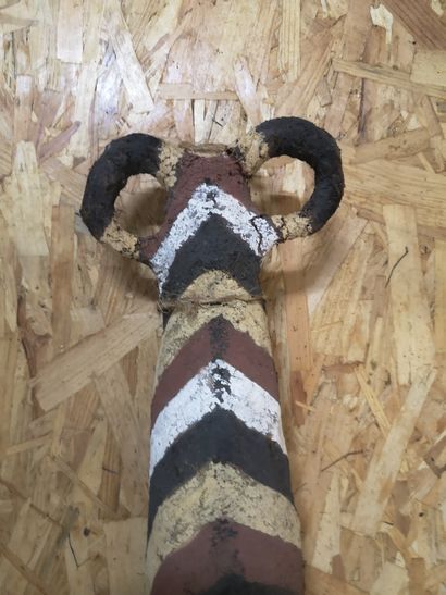 MALEKULA Iles. VANUATU. Figure ancêtre. (petits...