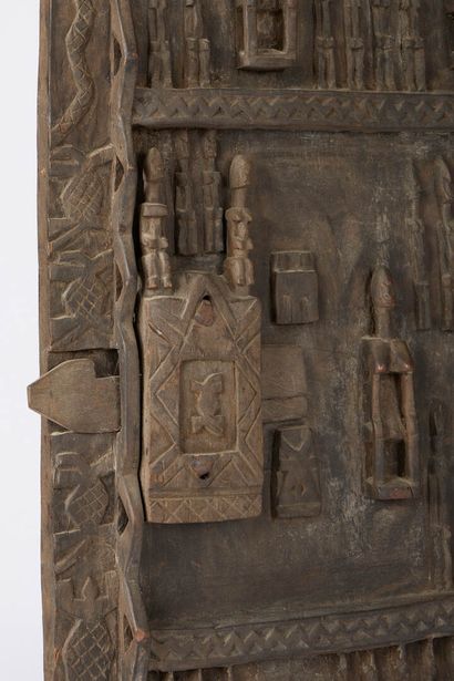 DOGON, Falaises de Bandiagara, Mali.
Bois...
