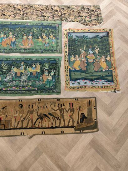 4 peintures indiennes sur coton: scène de...