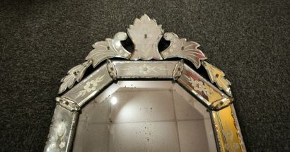 Engraved mirror glass from Venice. Early...