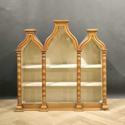 Turned wood display case, 19th century (restorations...