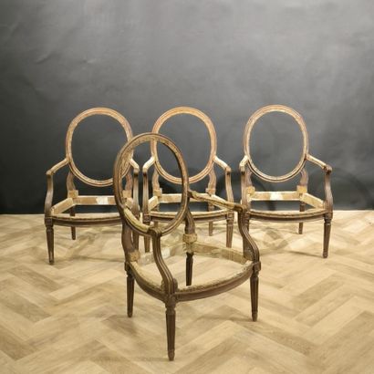 . Suite of 4 natural wood armchair frames,...