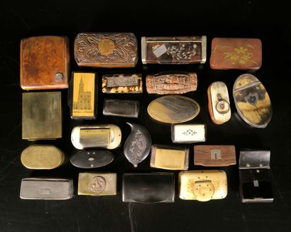 Collection de 24 boîtes XIXème et XXème siècles,...