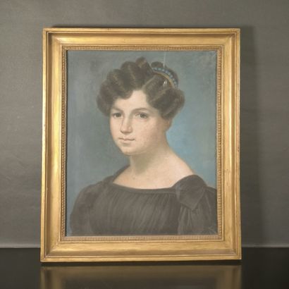 Ecole française du XIXème siècle. Jeune fille...
