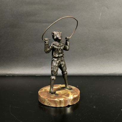 Anonyme, XIXème siècle. Acrobate, statuette...
