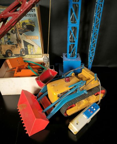 Set of toys (Damaged and missing) :
-DEPREUX....