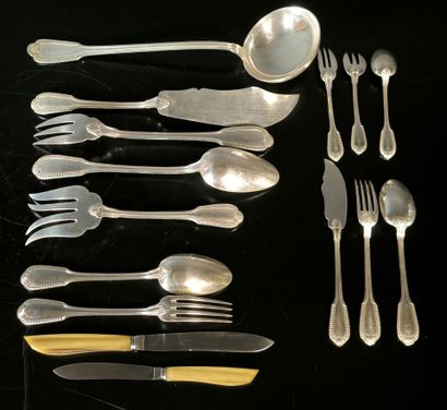 BOULENGER. A large set of silver-plated cutlery...