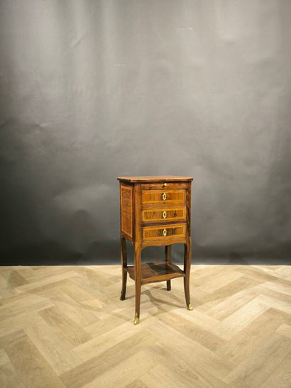 Table chiffonnière inlaid on all sides, opening...