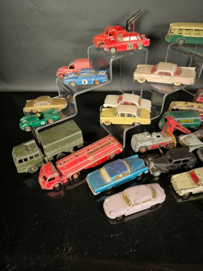 DINKY TOYS. Set of 34 vehicles (Accidents,...