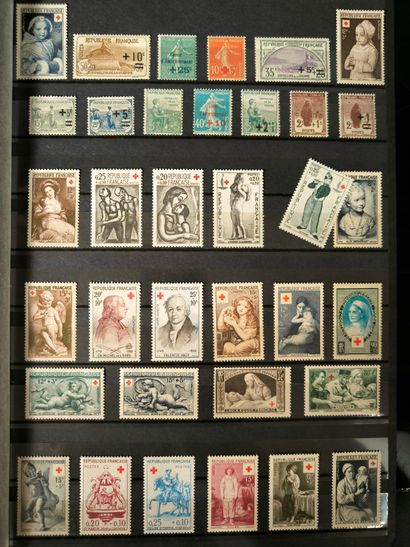 France. In 9 large binders, collection of...