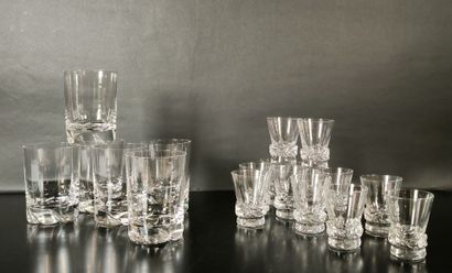DAUM. Set of crystal glasses:
- 6 crystal...