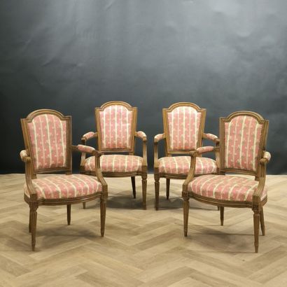 Suite of 4 armchairs in natural wood, tapered...